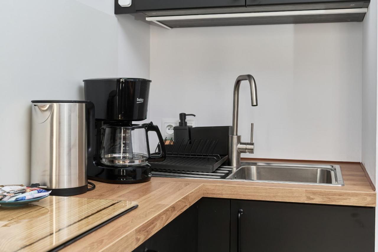 Studio Wroclaw Krawiecka By Renters Apartment